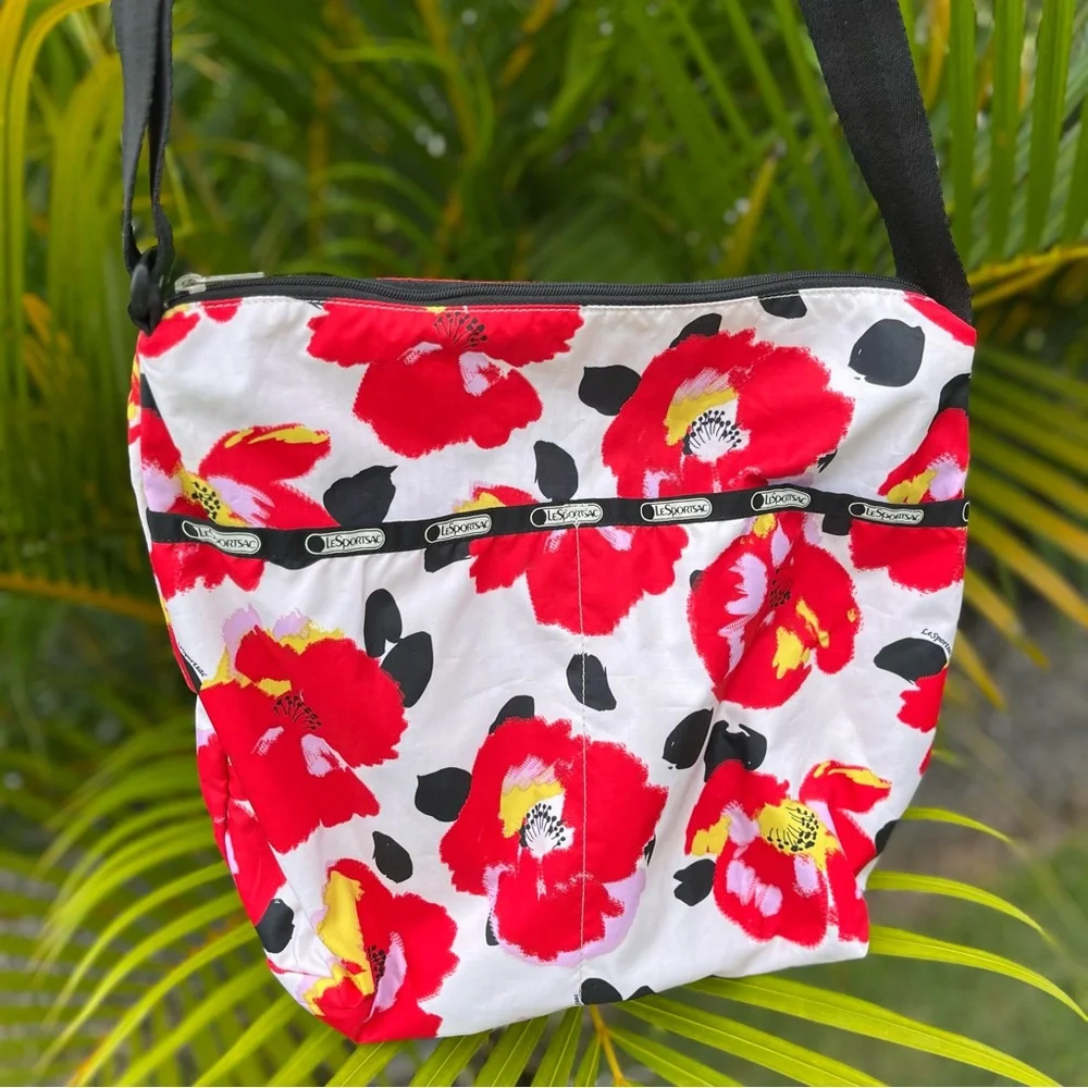 NWOT LeSportSac Floral Crossbody Bag